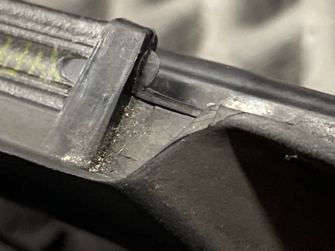 Молдинг лобового стекла, 1680 рублей, Красноярск