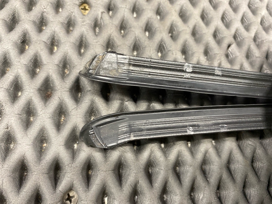 Молдинг лобового стекла, 1680 рублей, Красноярск