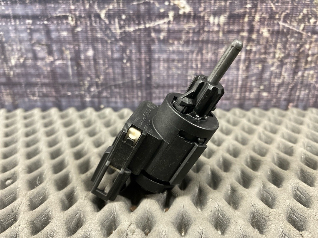 Концевик педали тормоза, 1380 рублей, Красноярск