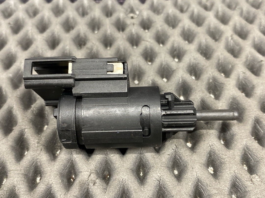 Концевик педали тормоза, 1380 рублей, Красноярск