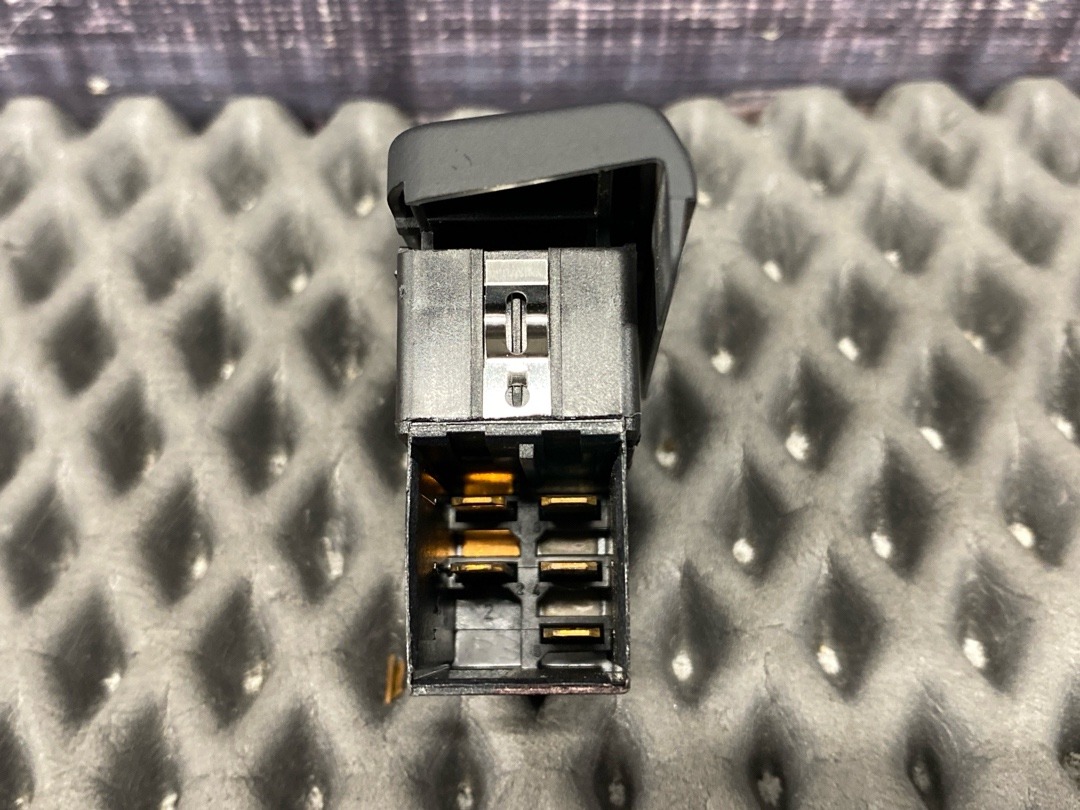 Кнопка центрального замка, 620 рублей, Красноярск