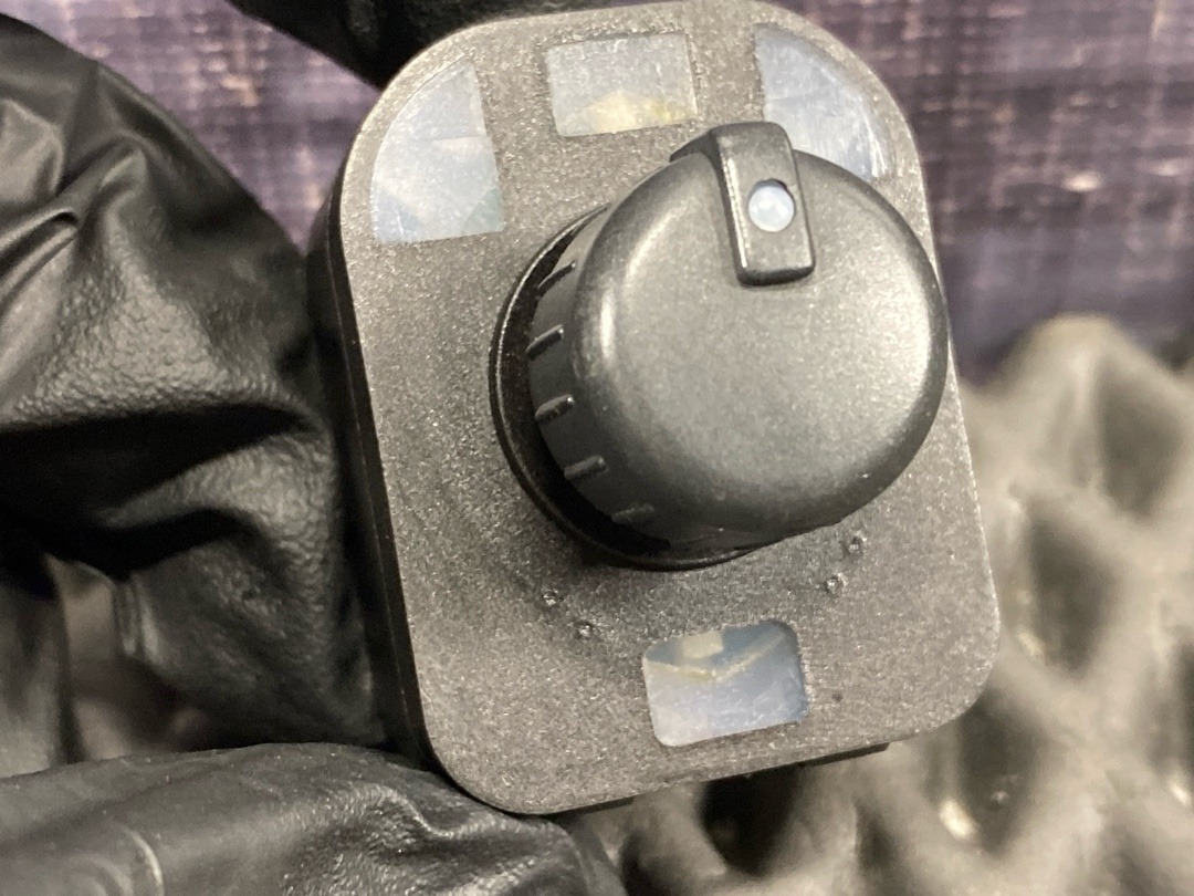 Кнопка регулировки зеркал, 1340 рублей, Красноярск