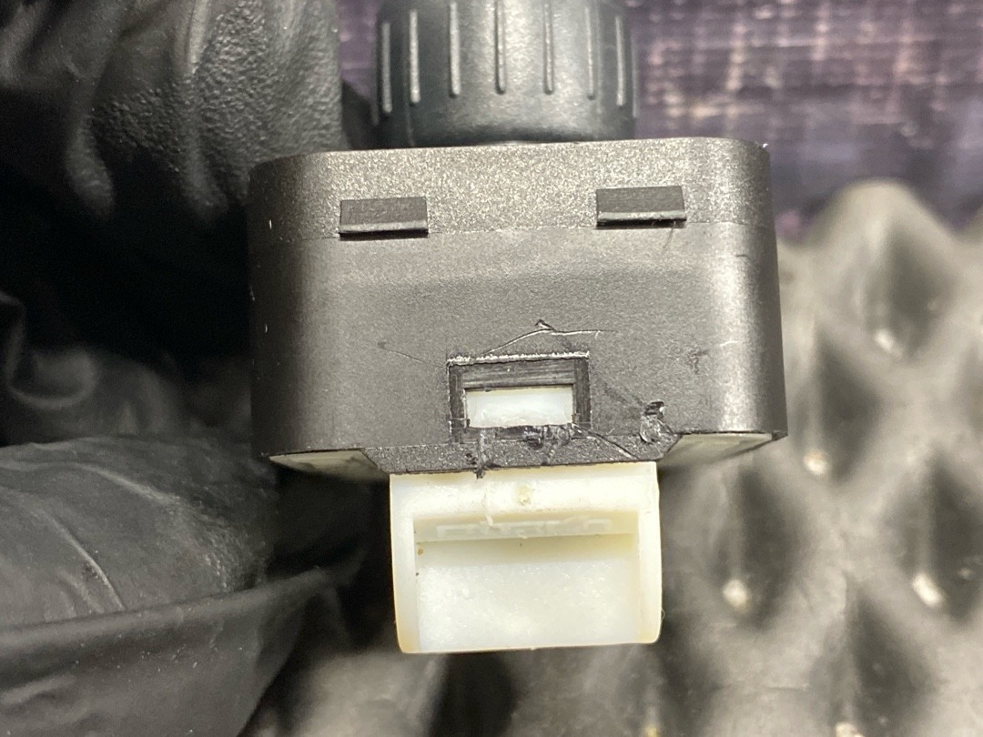 Кнопка регулировки зеркал, 1340 рублей, Красноярск