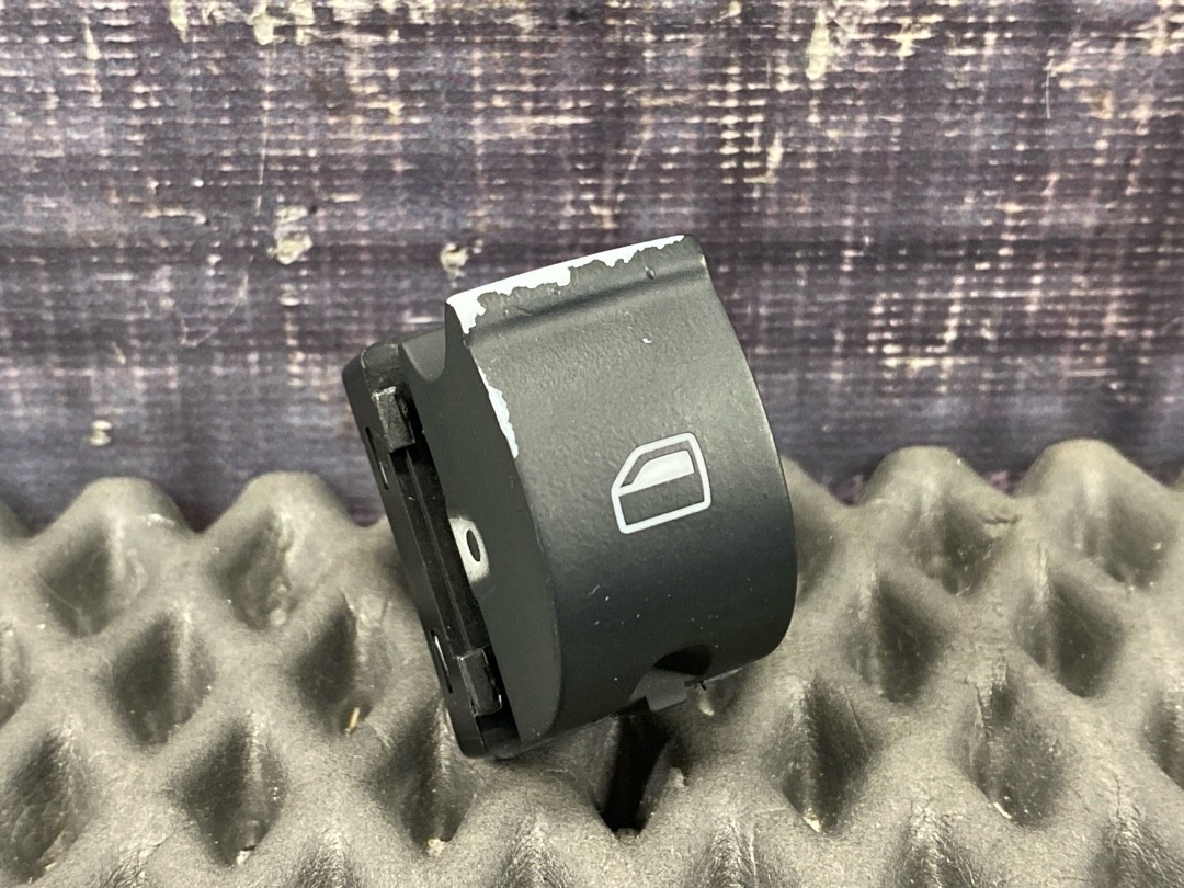 Кнопка стеклоподъемника, 570 рублей, Красноярск