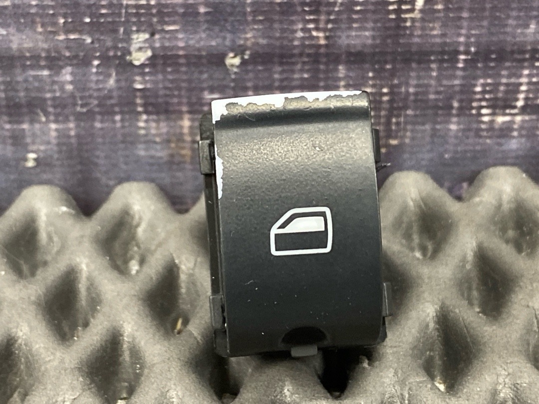 Кнопка стеклоподъемника, 570 рублей, Красноярск