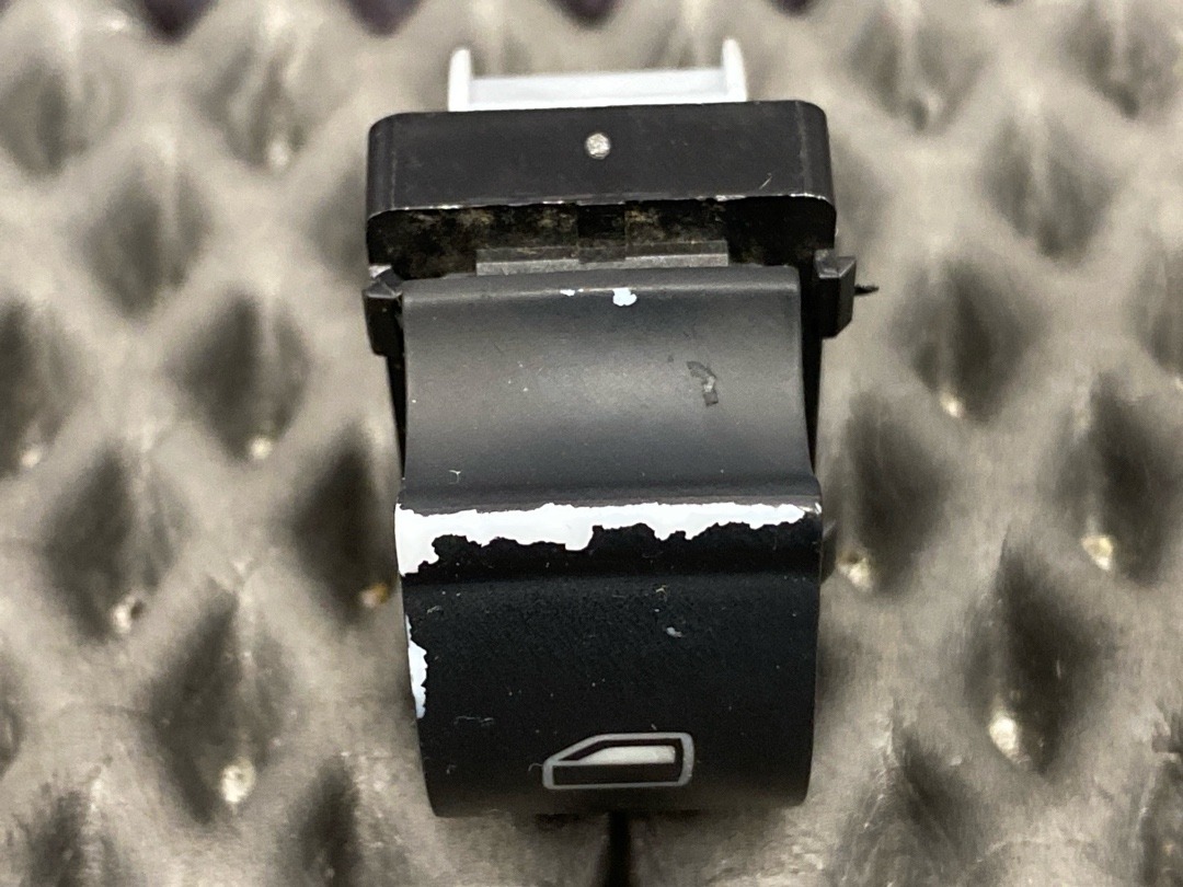 Кнопка стеклоподъемника, 570 рублей, Красноярск