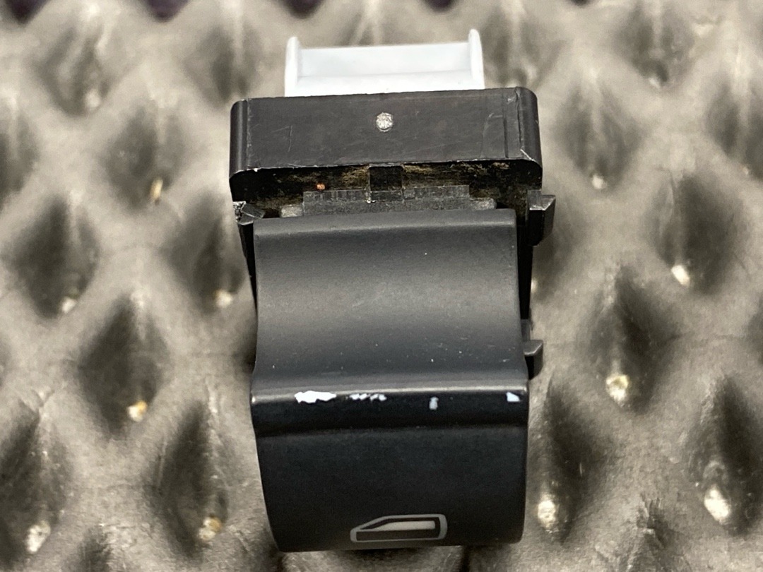 Кнопка стеклоподъемника, 570 рублей, Красноярск