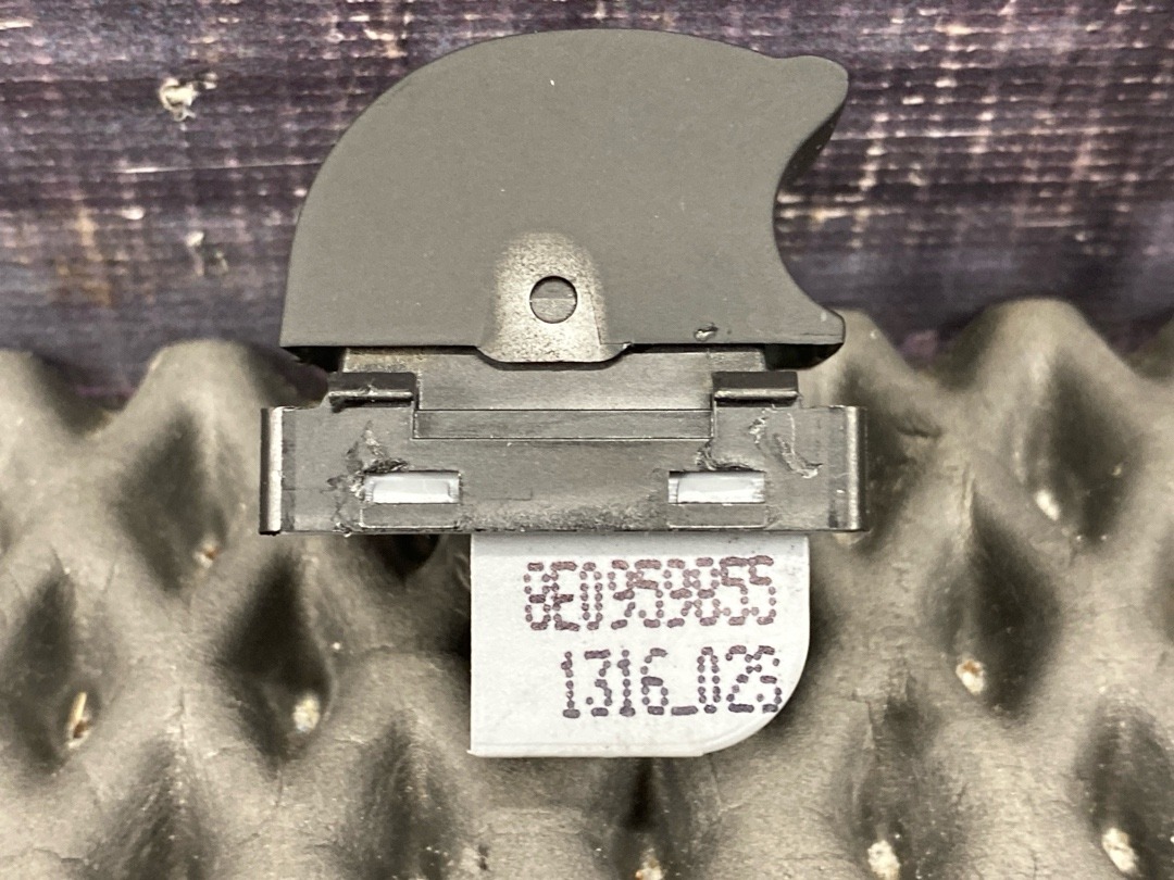 Кнопка стеклоподъемника, 570 рублей, Красноярск