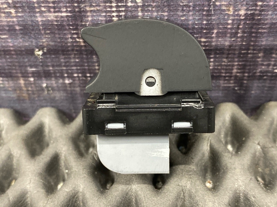 Кнопка стеклоподъемника, 570 рублей, Красноярск