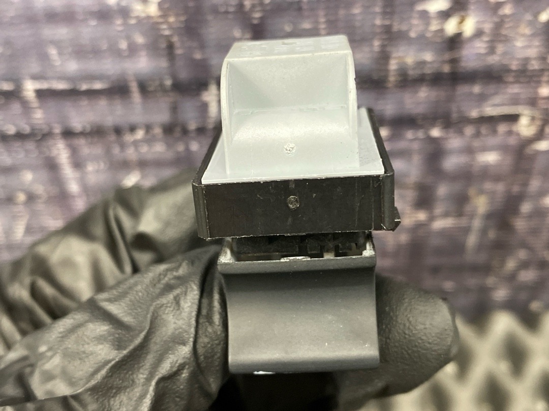 Кнопка стеклоподъемника, 570 рублей, Красноярск