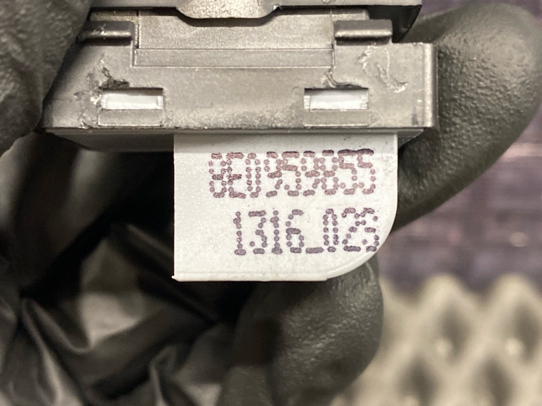 Кнопка стеклоподъемника, 570 рублей, Красноярск