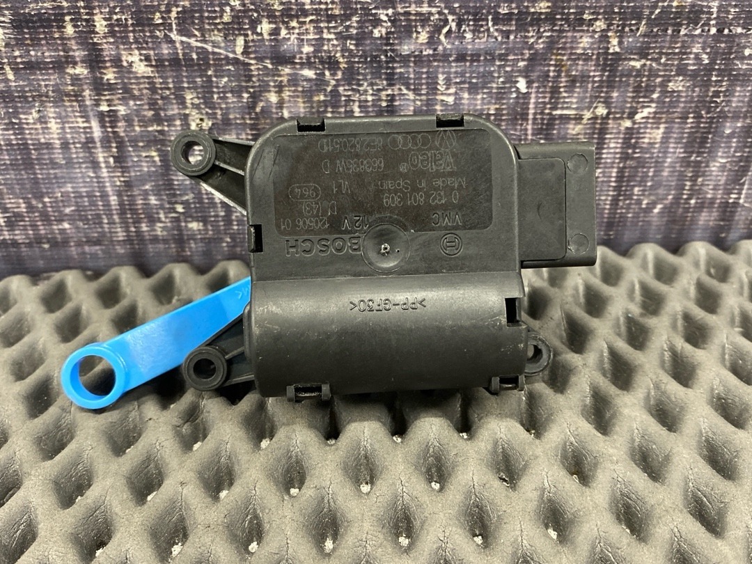 Мотор заслонки печки, 1060 рублей, Красноярск