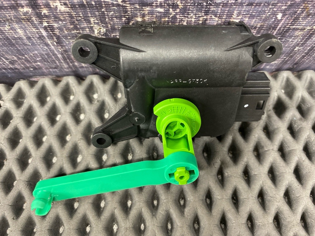 Мотор заслонки печки, 960 рублей, Красноярск