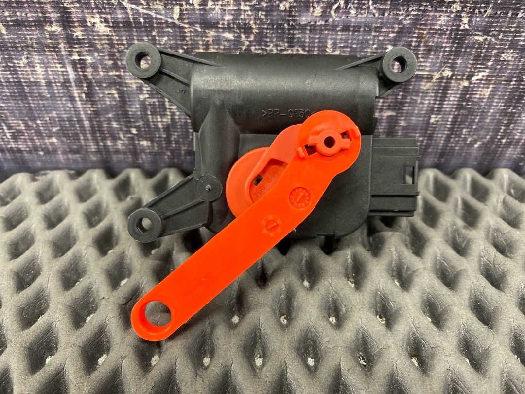 Мотор заслонки печки, 960 рублей, Красноярск