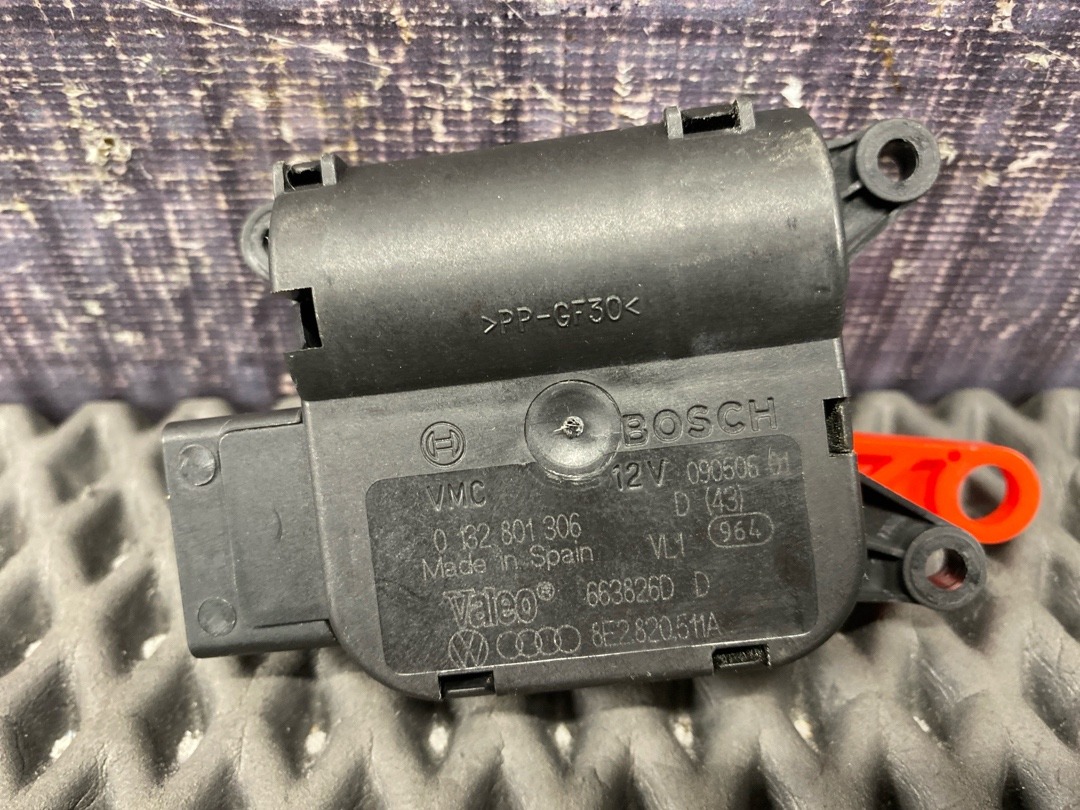 Мотор заслонки печки, 960 рублей, Красноярск