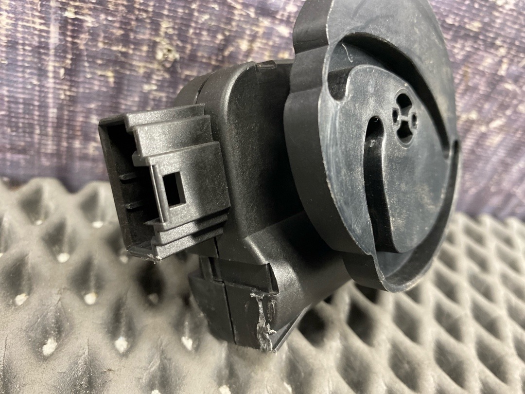 Мотор заслонки печки, 1060 рублей, Красноярск