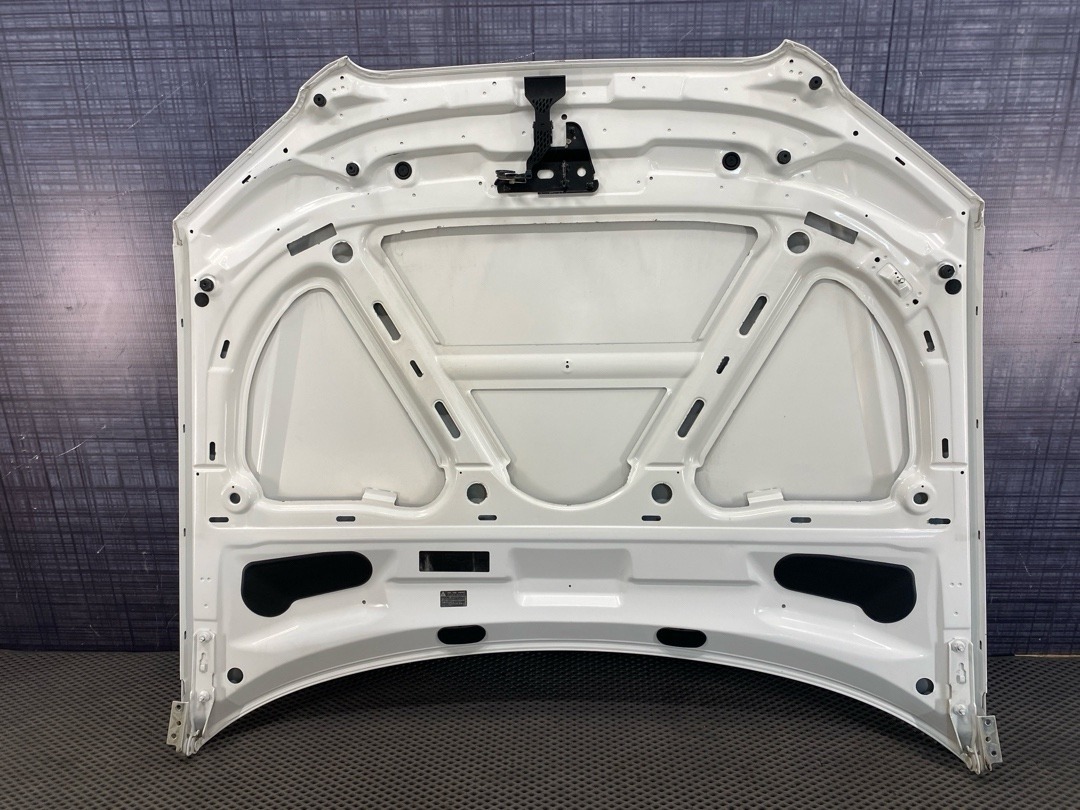 Капот, 10270 рублей, Красноярск