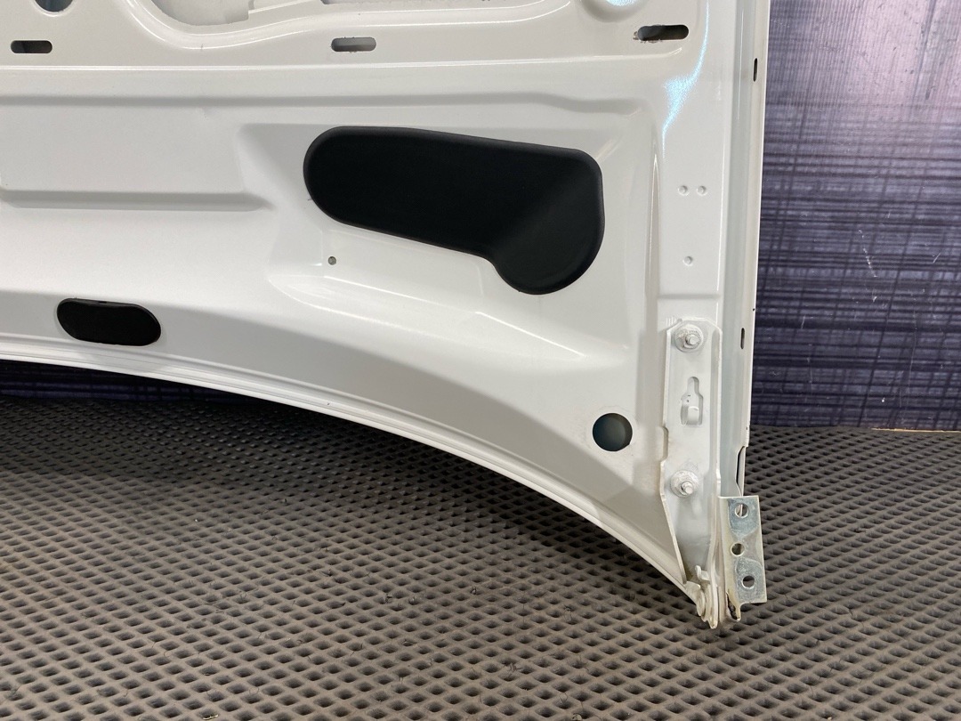 Капот, 10270 рублей, Красноярск