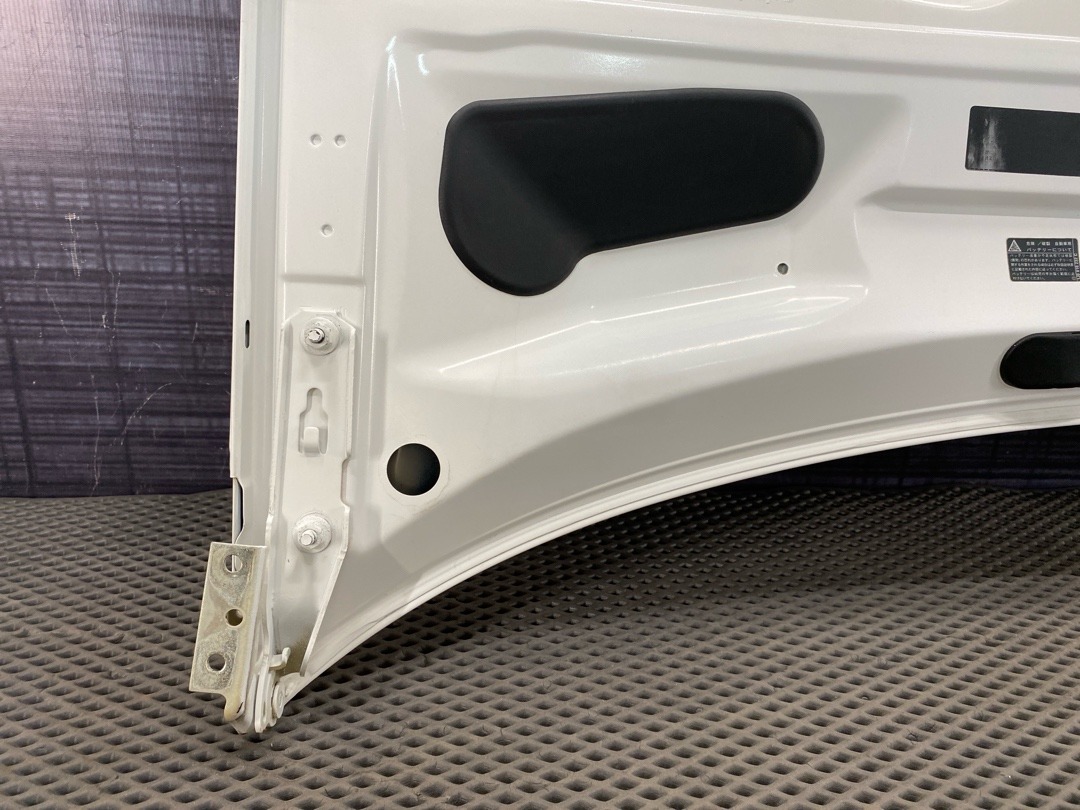 Капот, 10270 рублей, Красноярск