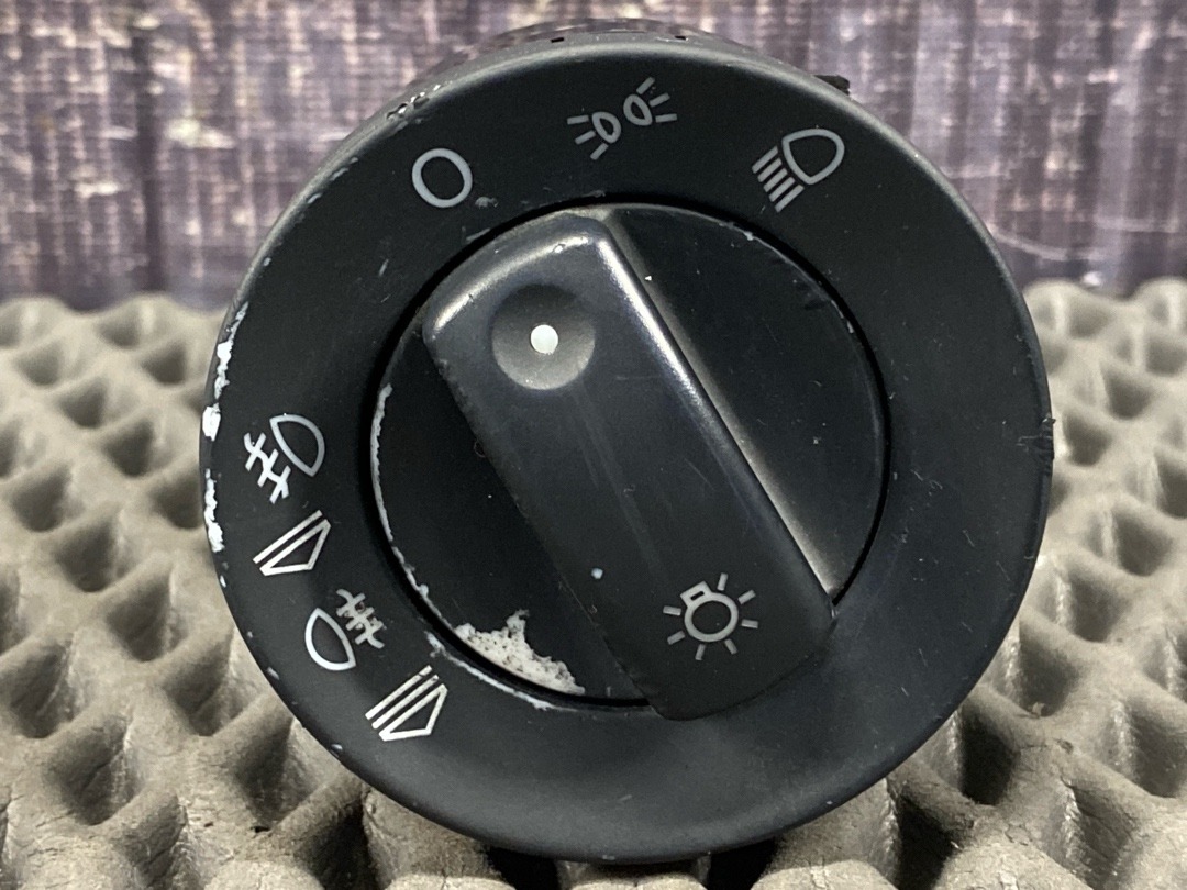 Переключатель света, 2310 рублей, Красноярск