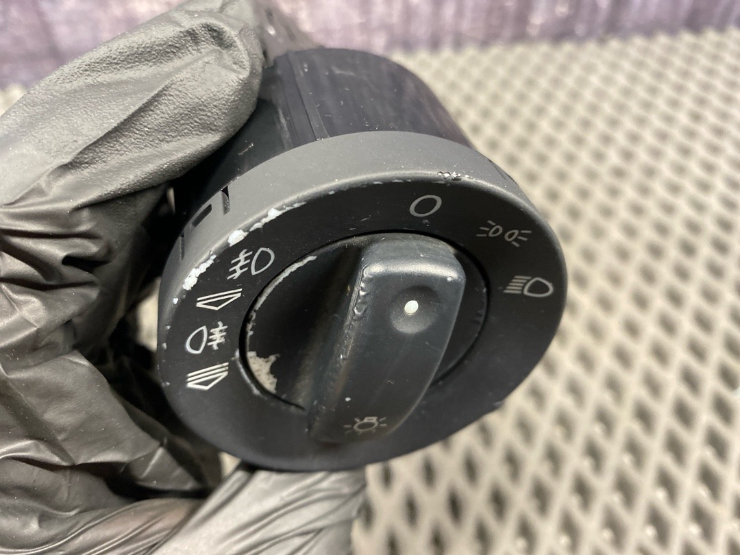 Переключатель света, 2310 рублей, Красноярск