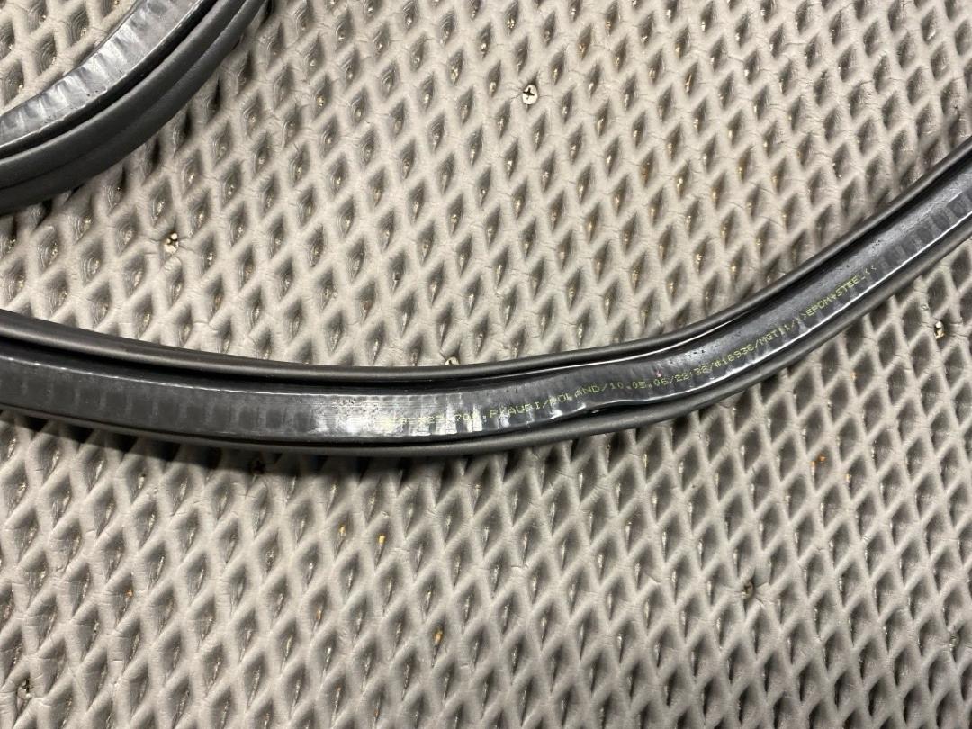 Уплотнитель крышки багажника, 1980 рублей, Красноярск