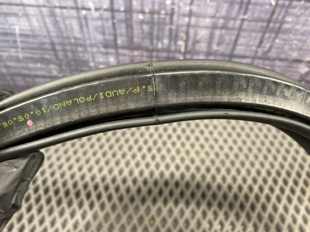 Уплотнитель крышки багажника, 1980 рублей, Красноярск