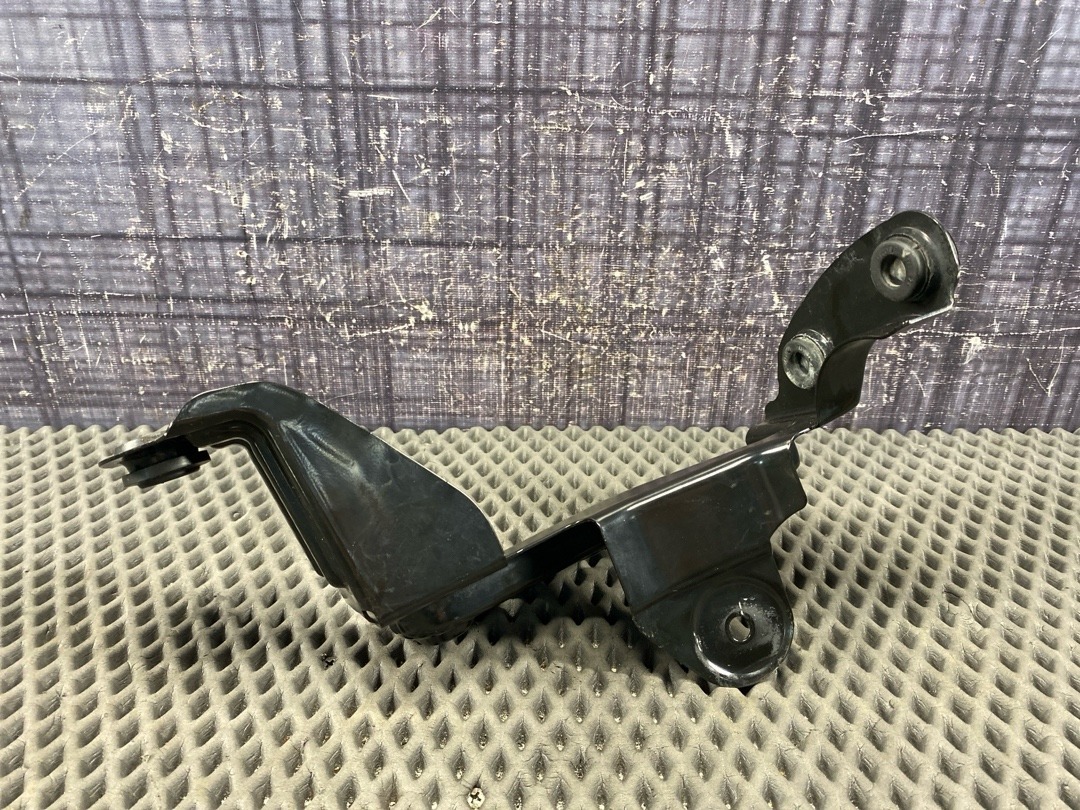 Кронштейн интеркулера, 6670 рублей, Красноярск