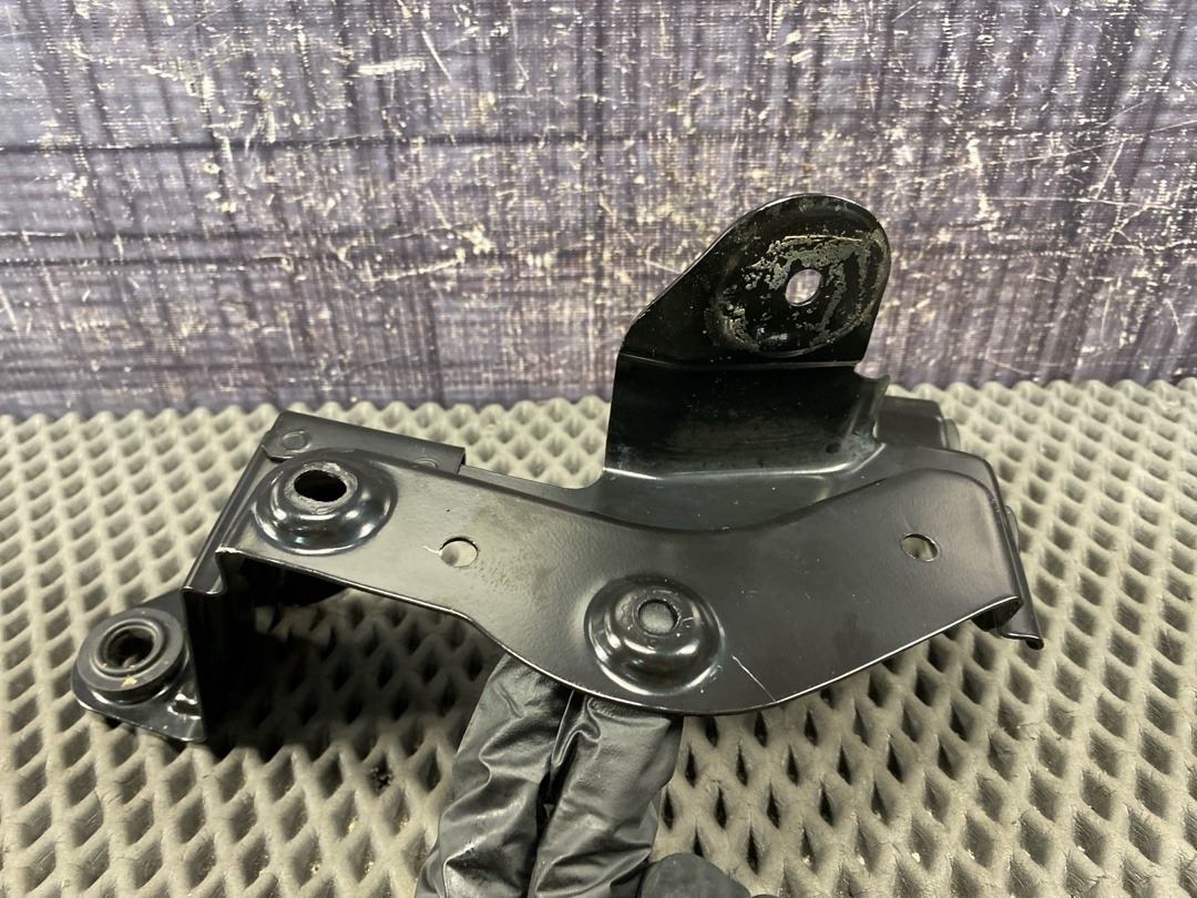 Кронштейн интеркулера, 6670 рублей, Красноярск