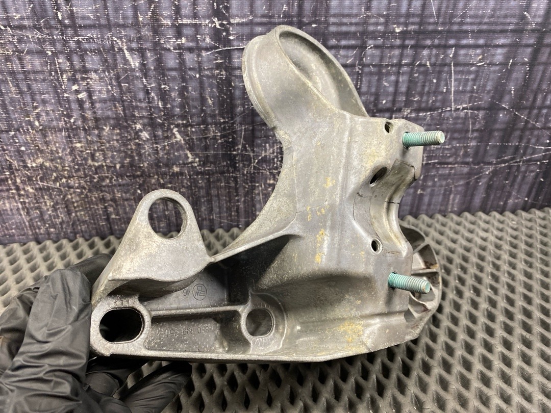 Кронштейн двигателя, 1110 рублей, Красноярск