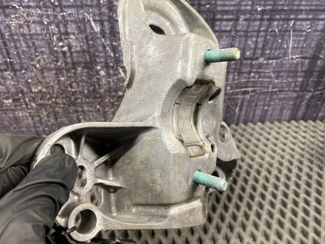 Кронштейн двигателя, 1110 рублей, Красноярск