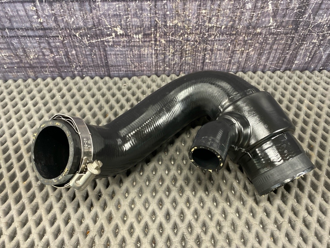 Патрубок интеркуллера, 2210 рублей, Красноярск