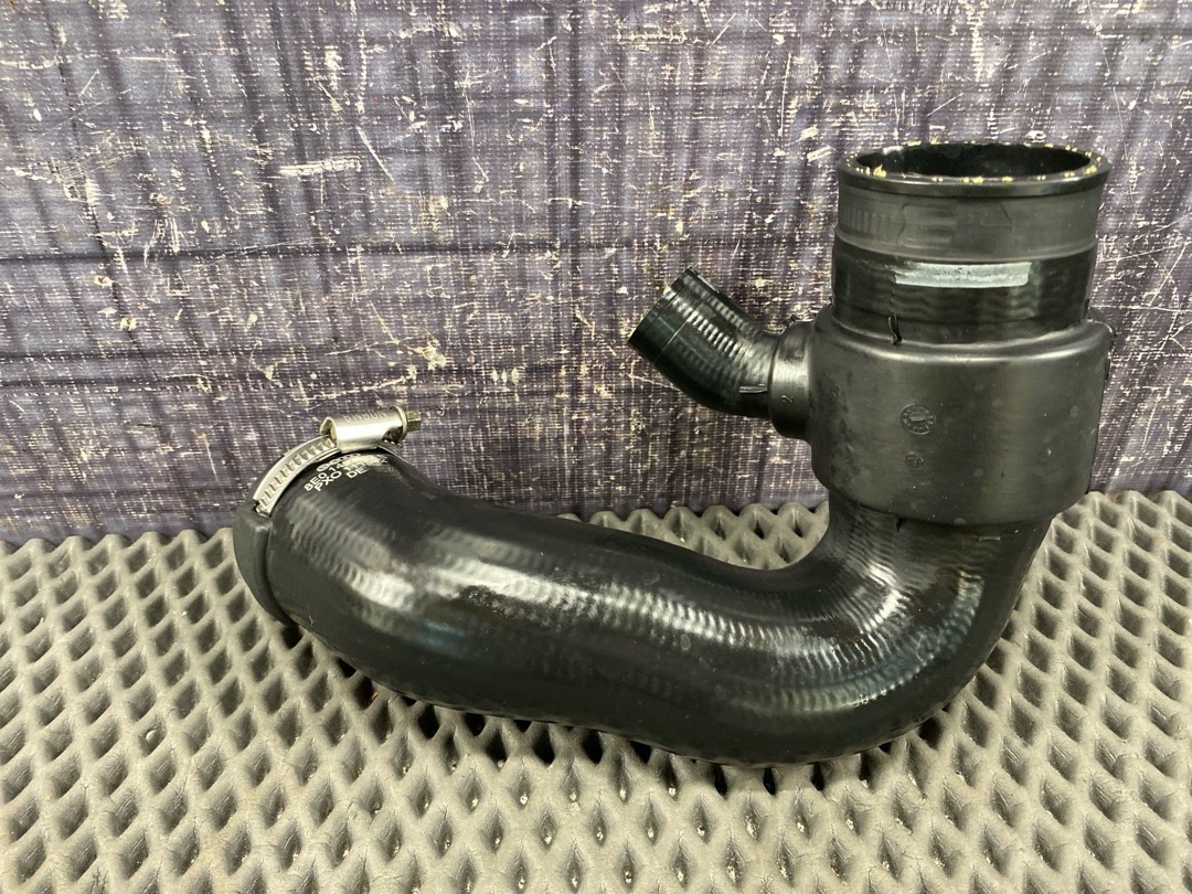 Патрубок интеркуллера, 2210 рублей, Красноярск