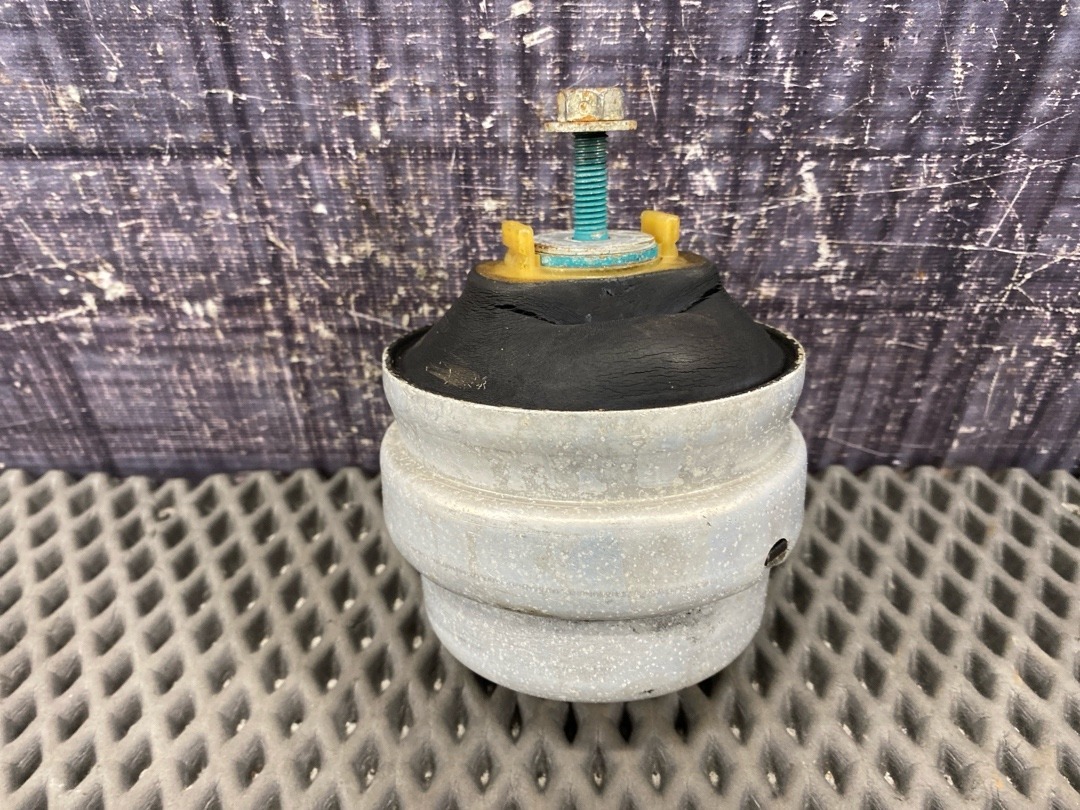 Подушка двигателя, 4140 рублей, Красноярск