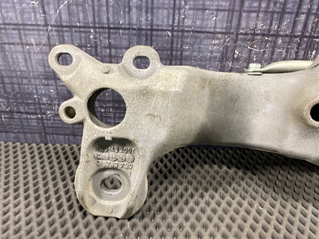 Кронштейн КПП, 4840 рублей, Красноярск