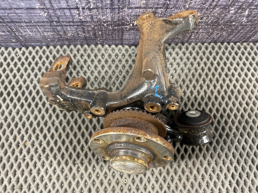 Поворотный кулак, 4080 рублей, Красноярск