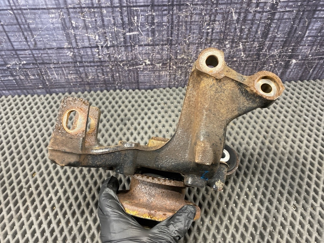 Поворотный кулак, 4080 рублей, Красноярск