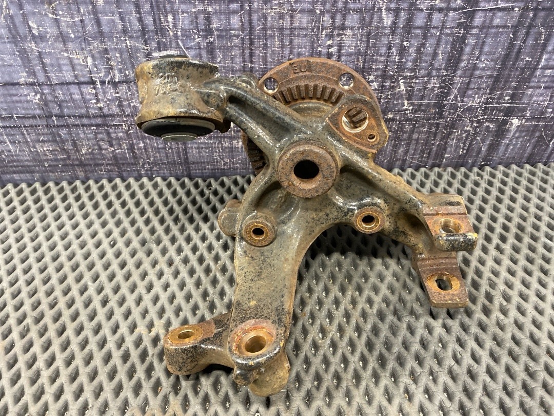 Поворотный кулак, 4080 рублей, Красноярск