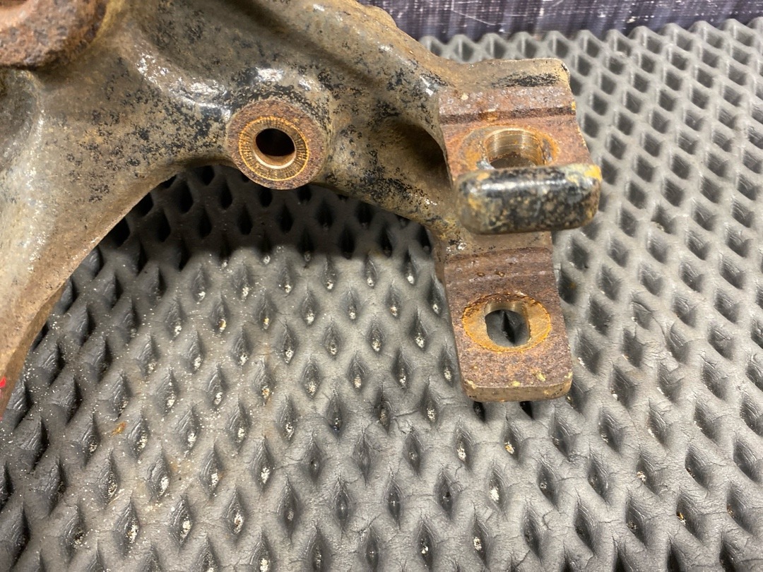 Поворотный кулак, 4080 рублей, Красноярск