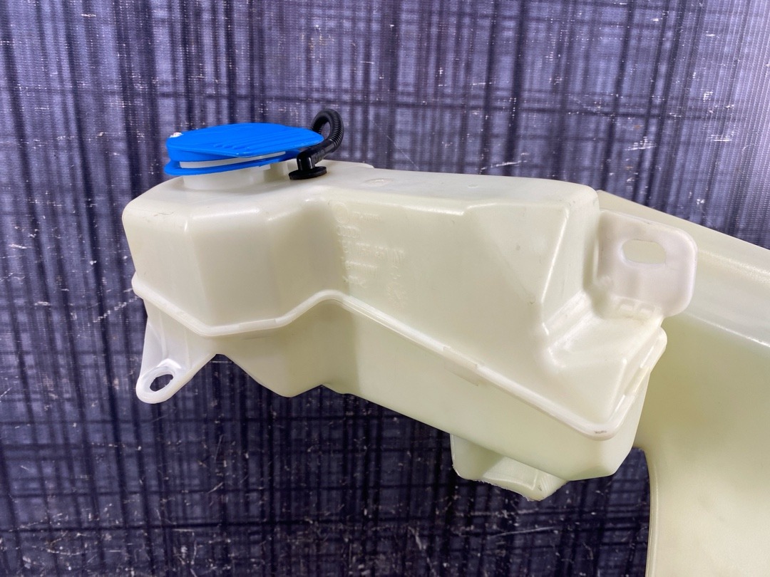 Бачок омывателя, 2960 рублей, Красноярск