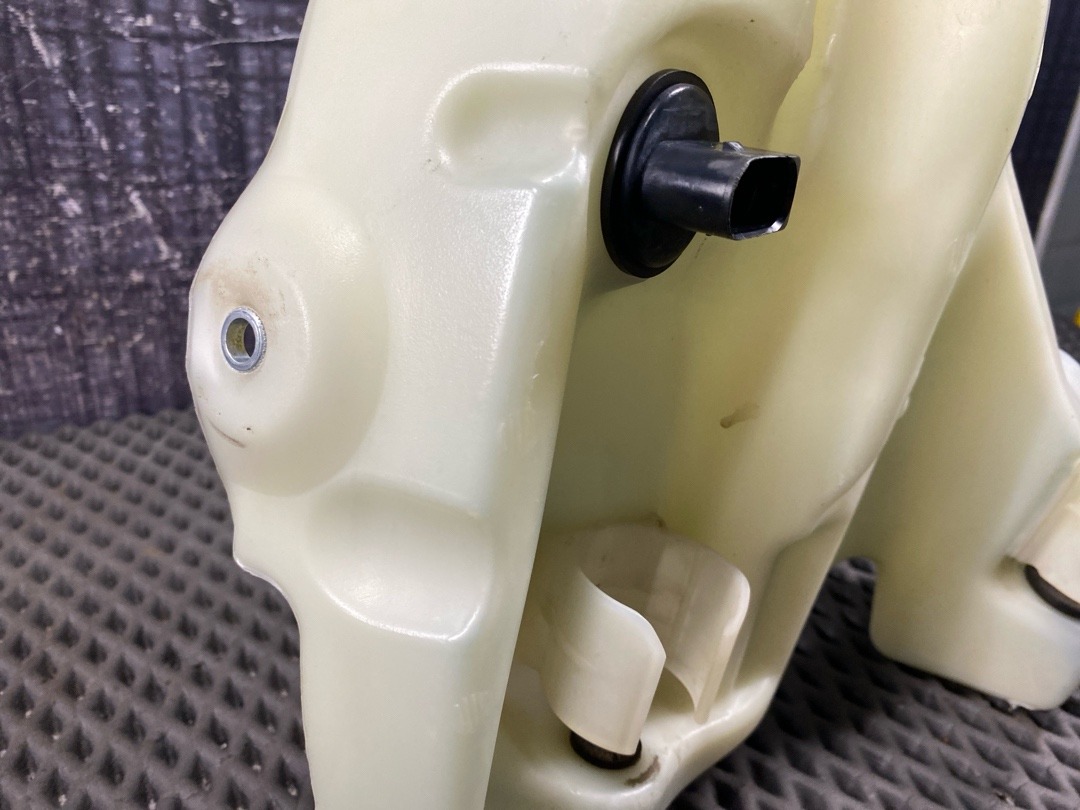 Бачок омывателя, 2960 рублей, Красноярск