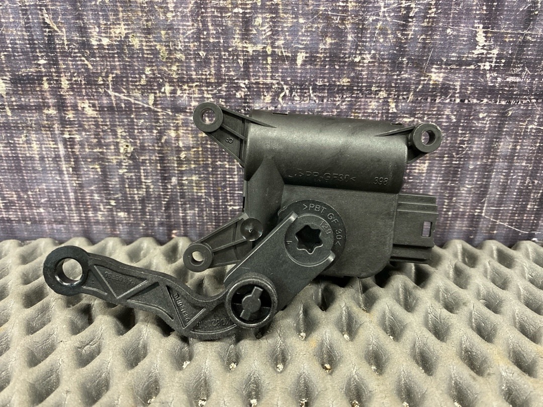 Мотор заслонки печки, 1470 рублей, Красноярск