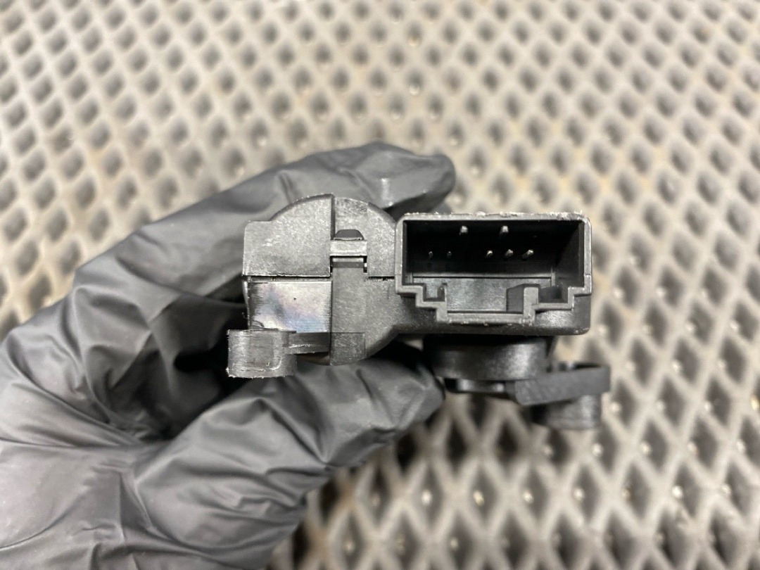 Мотор заслонки печки, 1470 рублей, Красноярск