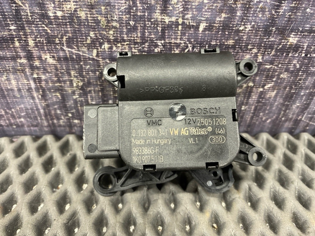 Мотор заслонки печки, 1470 рублей, Красноярск