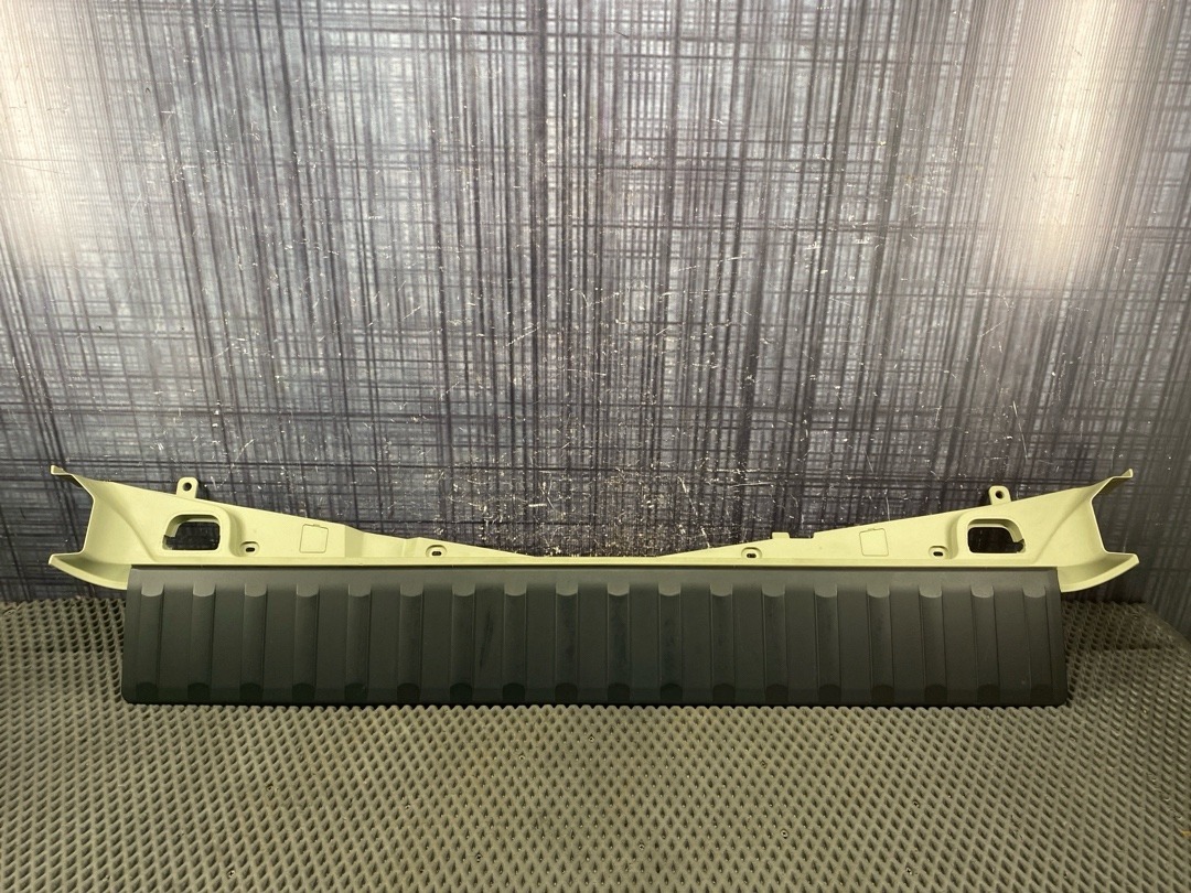 Пластик багажника, 1830 рублей, Красноярск