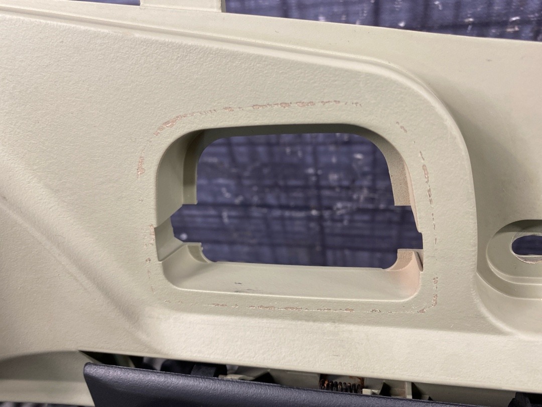 Пластик багажника, 1830 рублей, Красноярск