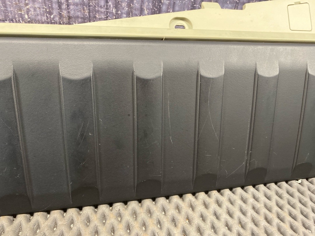 Пластик багажника, 1830 рублей, Красноярск