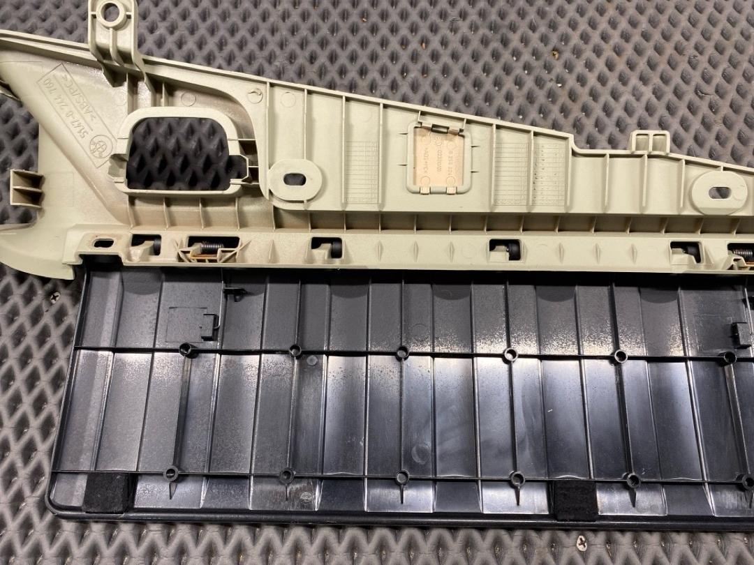 Пластик багажника, 1830 рублей, Красноярск