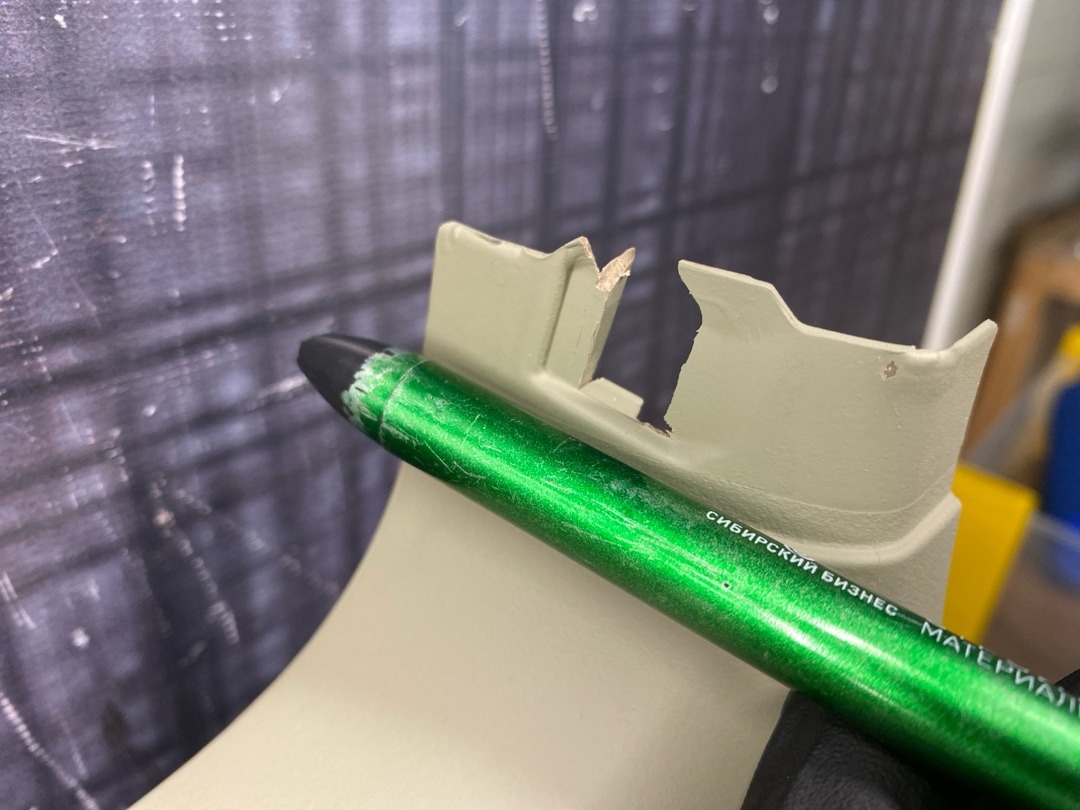 Обшивка крышки багажника, 1630 рублей, Красноярск