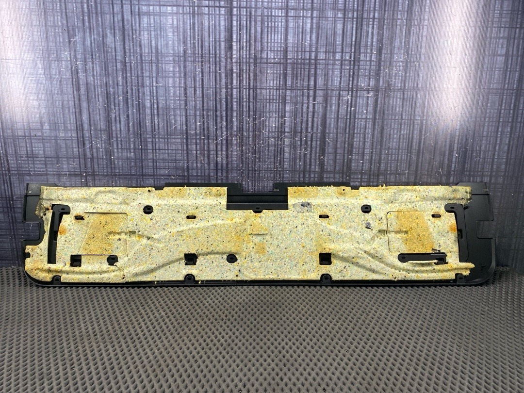 Обшивка крышки багажника, 1420 рублей, Красноярск